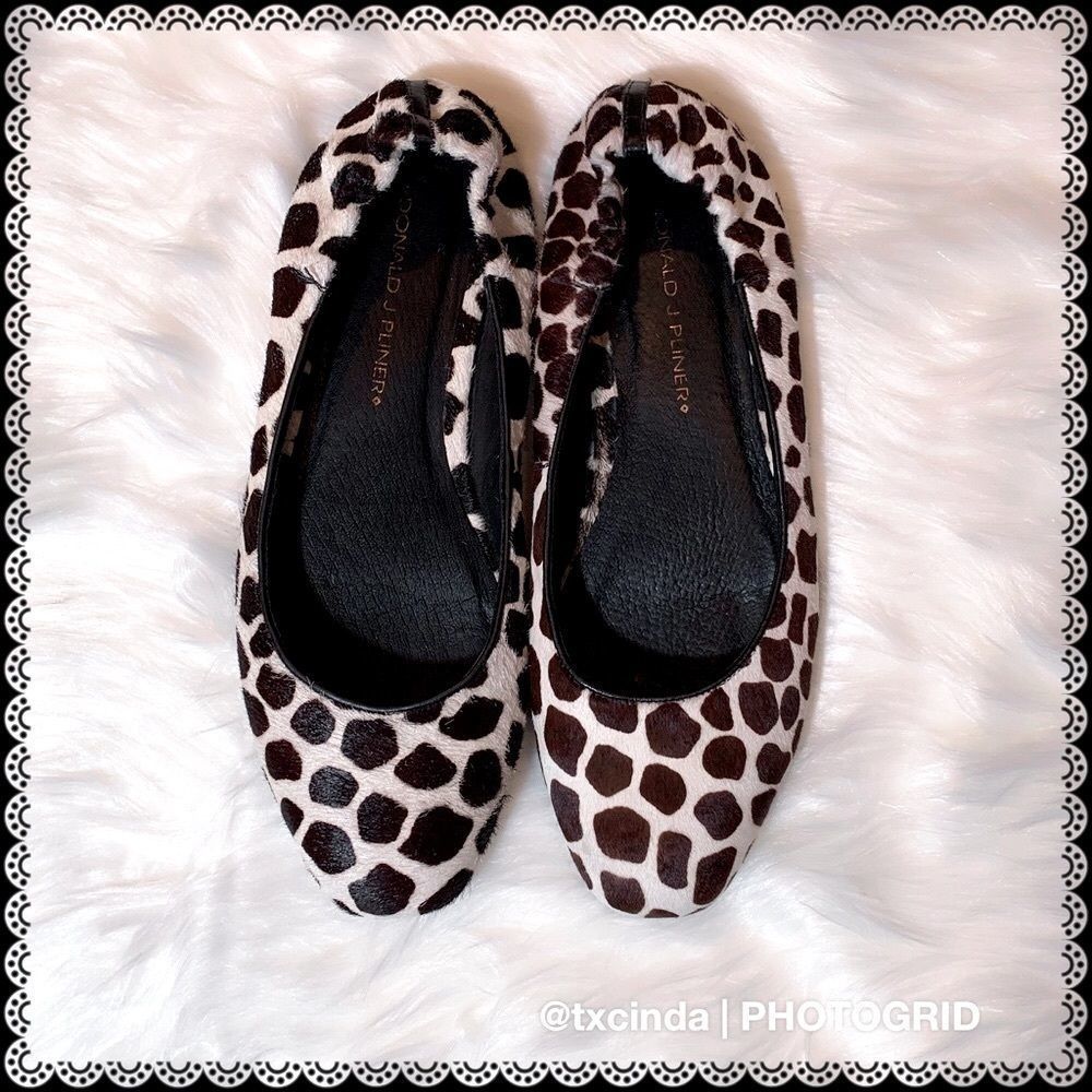DONALD J PLINER Giraffe-Pattern Print Slip-on Bolivia Flats